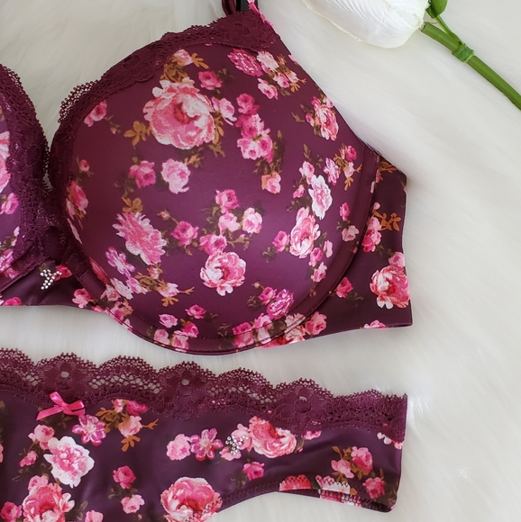 VICTORIA'S SECRET PUSH-UP BRA 36D + VS THONG PANTY M - Picture 3 of 10